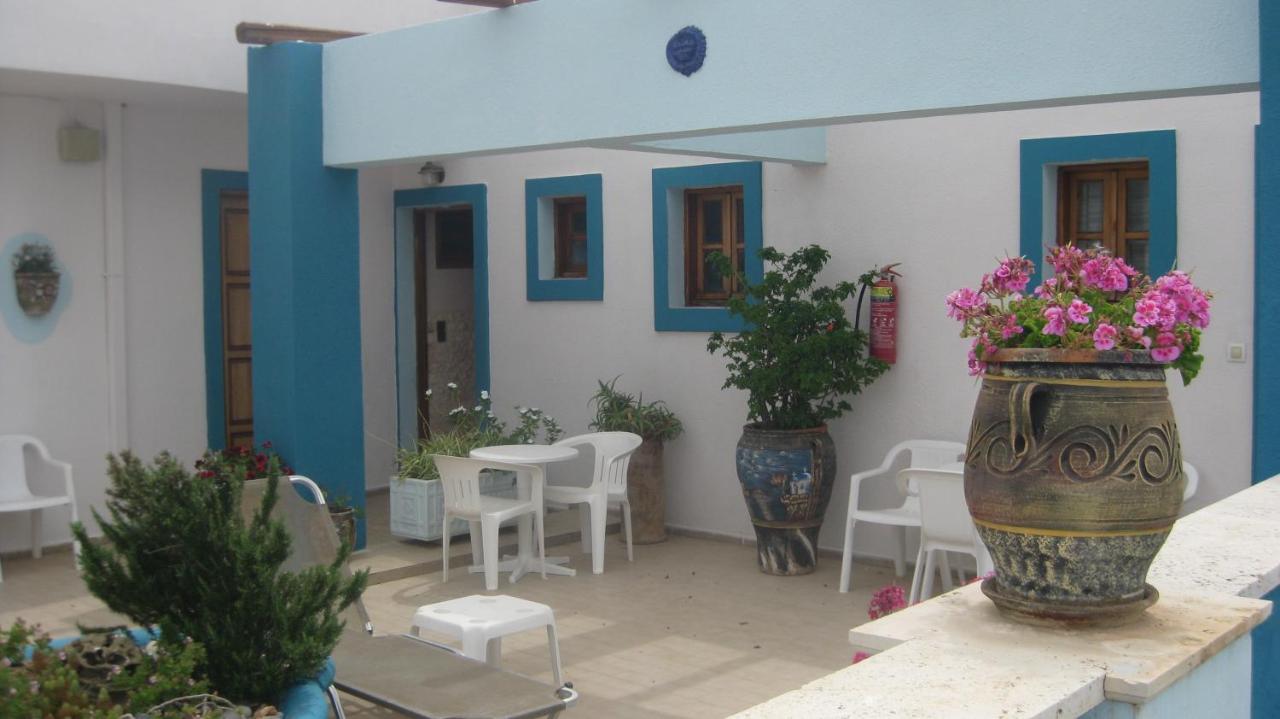 Theodora Aparthotel Makrýgialos Esterno foto